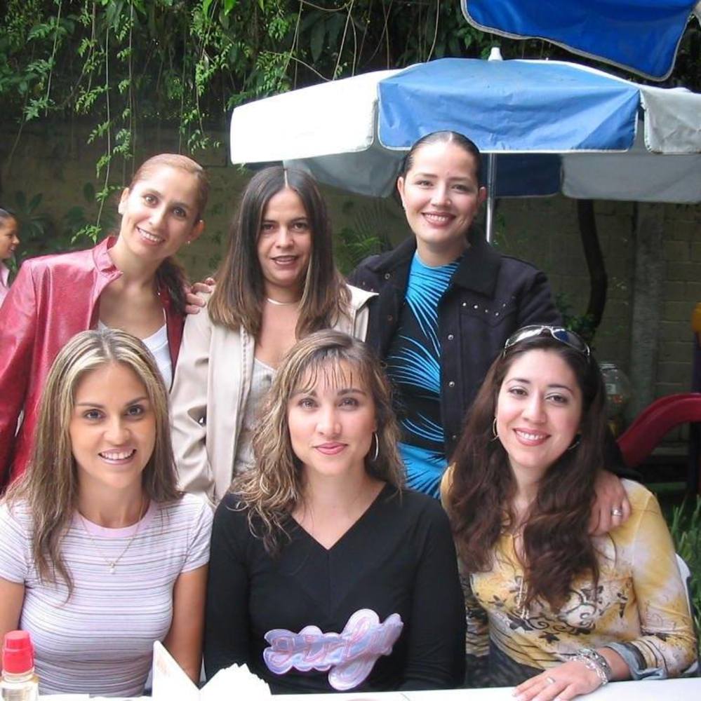 Meet your Posher, Rosa